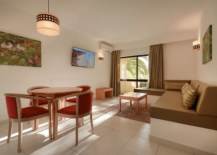 3hb Falesia Mar 3* Албуфейра