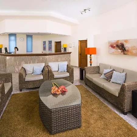 3hb Falesia Mar 公寓式酒店 3*
