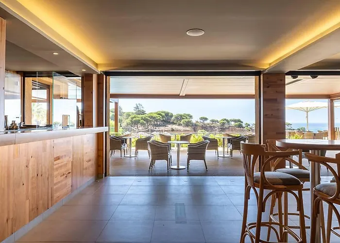 3hb Falesia Mar アパートホテル 3*