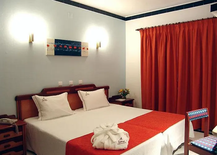 アパートホテル 3hb Falesia Mar アルブフェイラ